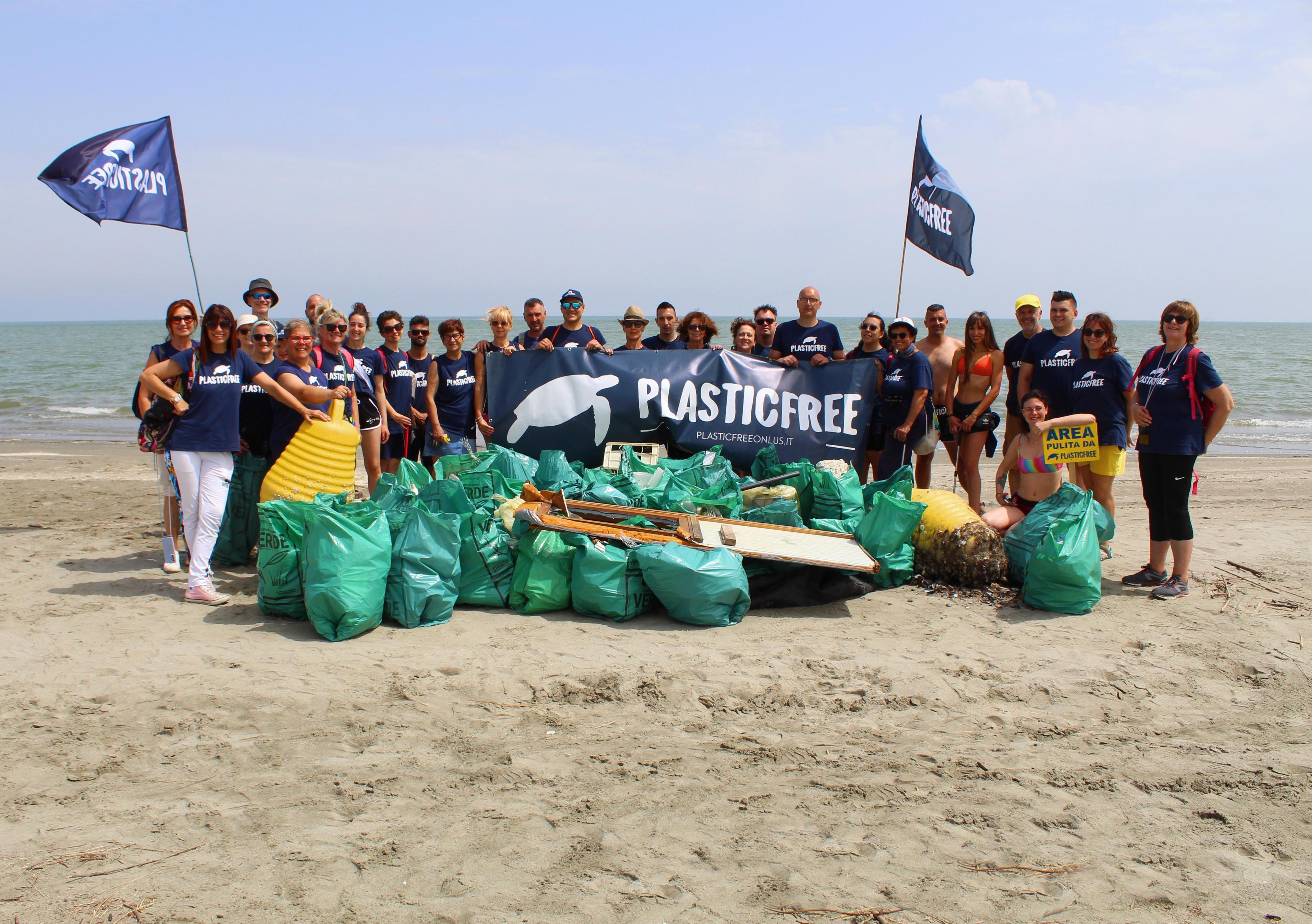Giornata dell'Ambiente e degli Oceani: Italia liberata da 19,5 tonnellate di plastica e rifiuti