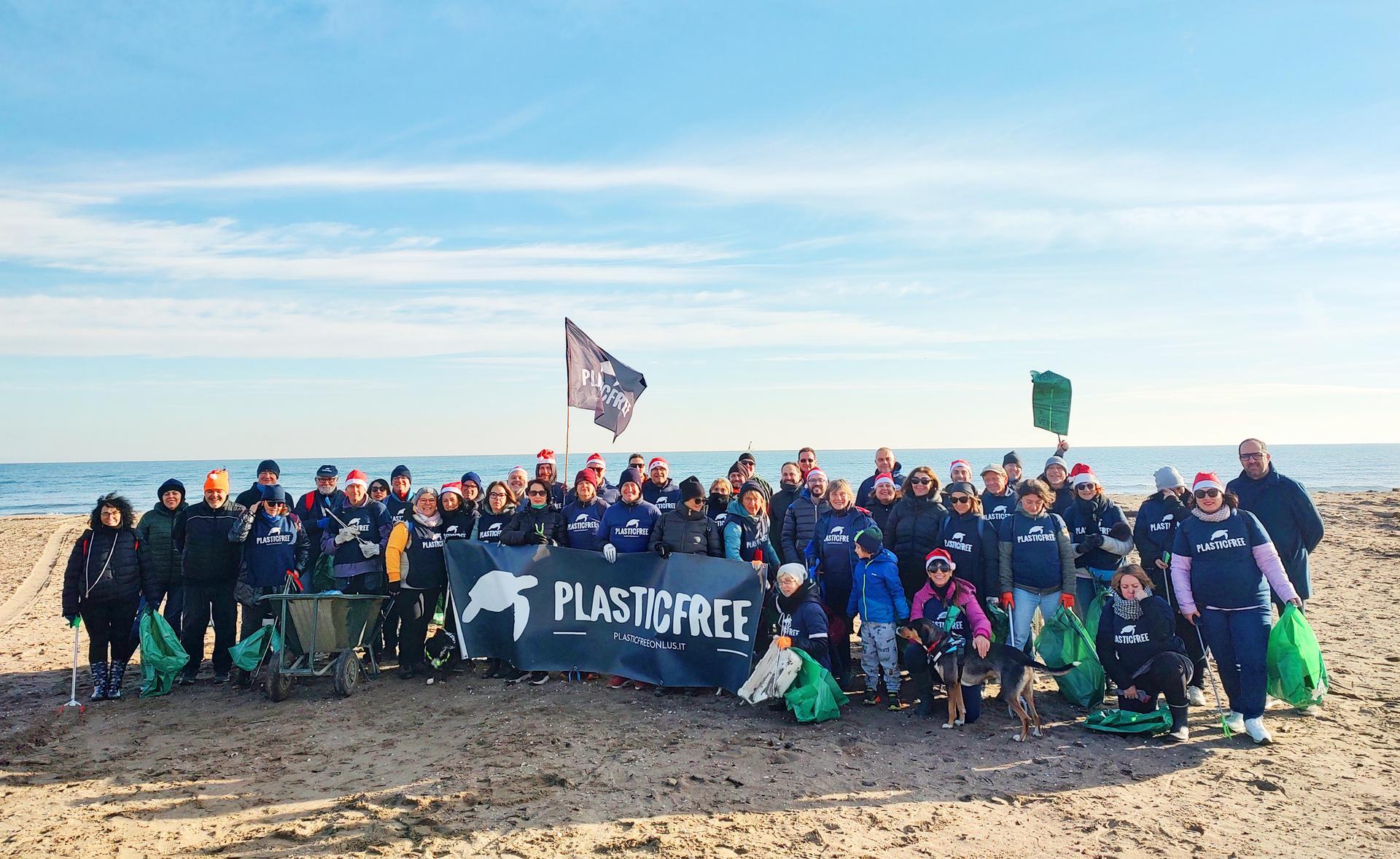 Il 2025 di Plastic Free Onlus: Oltre 53mila volontari in azione e 575 tonnellate di rifiuti rimossi