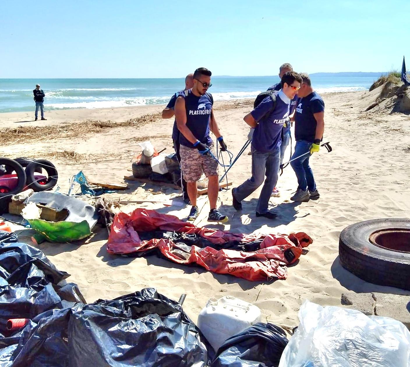 Plastic Free e NBFC uniscono le forze per contrastare l’inquinamento da plastica