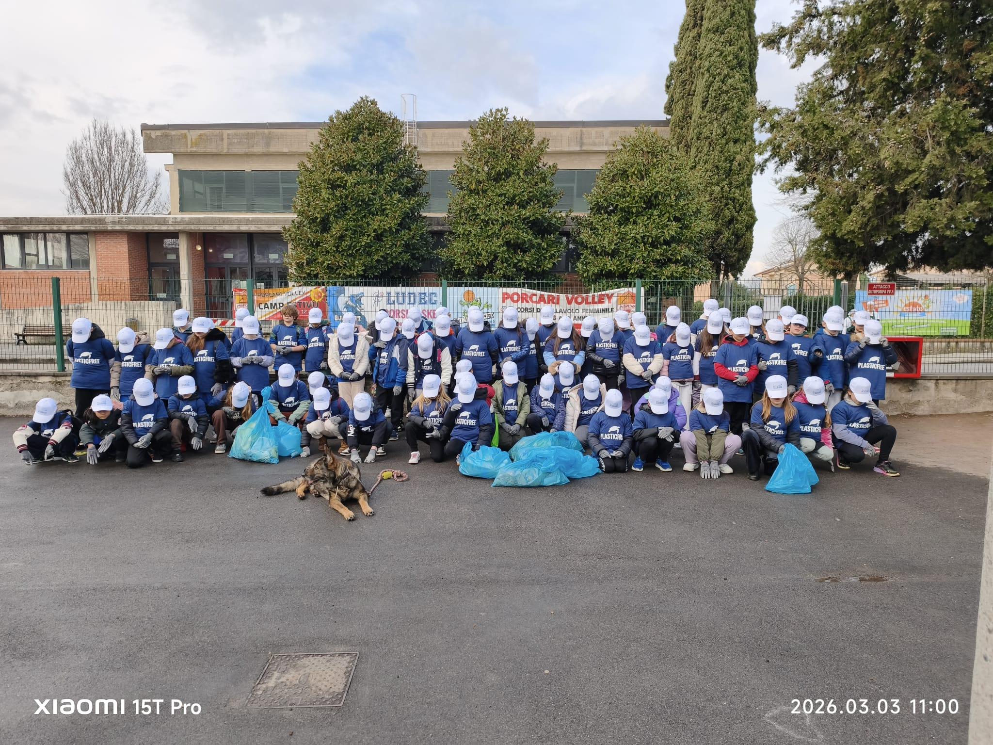 Plastic Free a Porcari (LU): Scuola e parco uniti per una lezione di sostenibilità che lascia il segno